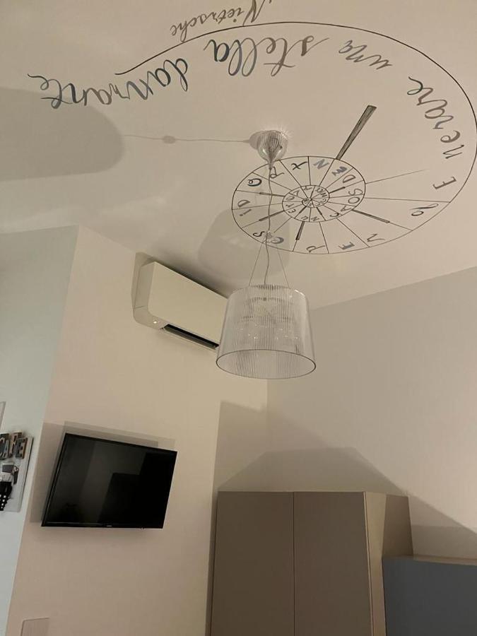 Bed Art Relaxing Suite - Appartamento Con Sauna Love Suite Gallery サン・ベネデット・デル・トロント エクステリア 写真