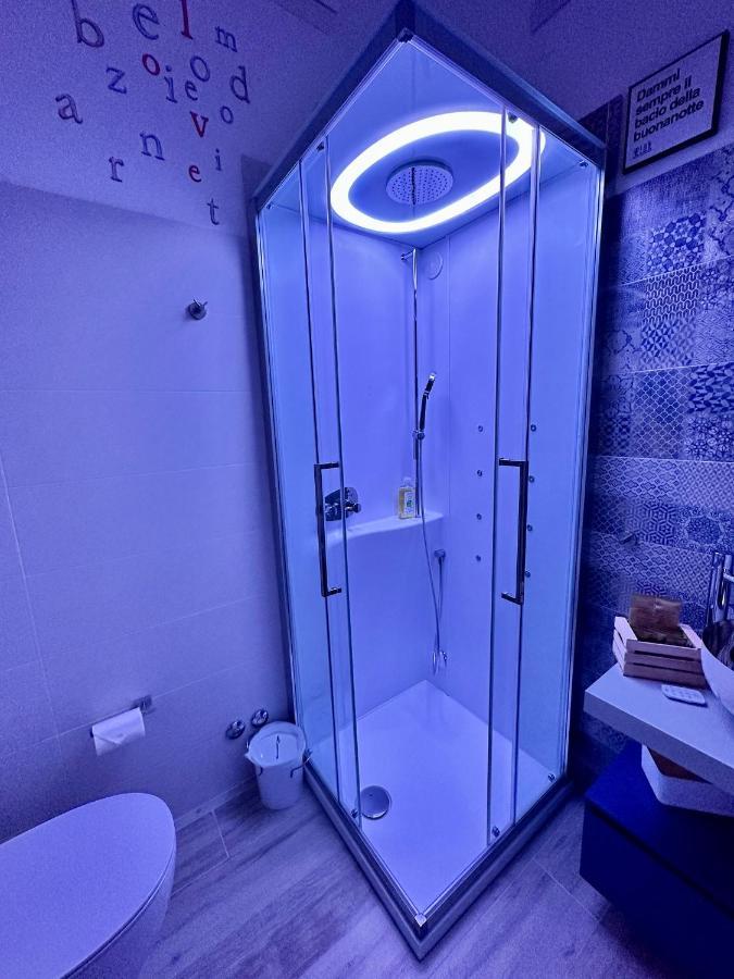 Bed Art Relaxing Suite - Appartamento Con Sauna Love Suite Gallery サン・ベネデット・デル・トロント エクステリア 写真